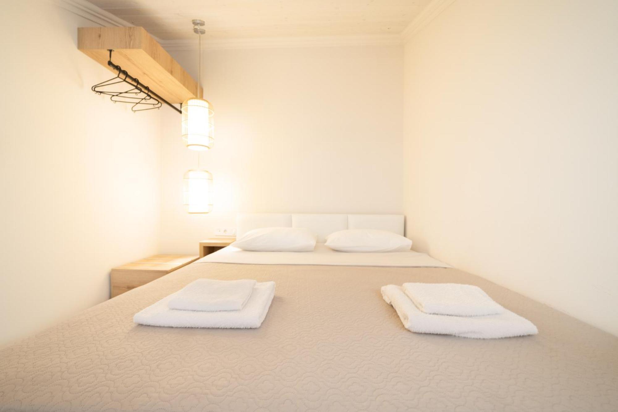 Mystery Suites And Apartments Neoi Poroi Extérieur photo