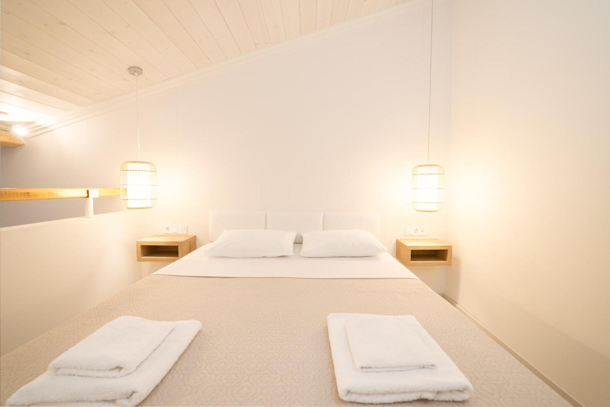 Mystery Suites And Apartments Neoi Poroi Extérieur photo