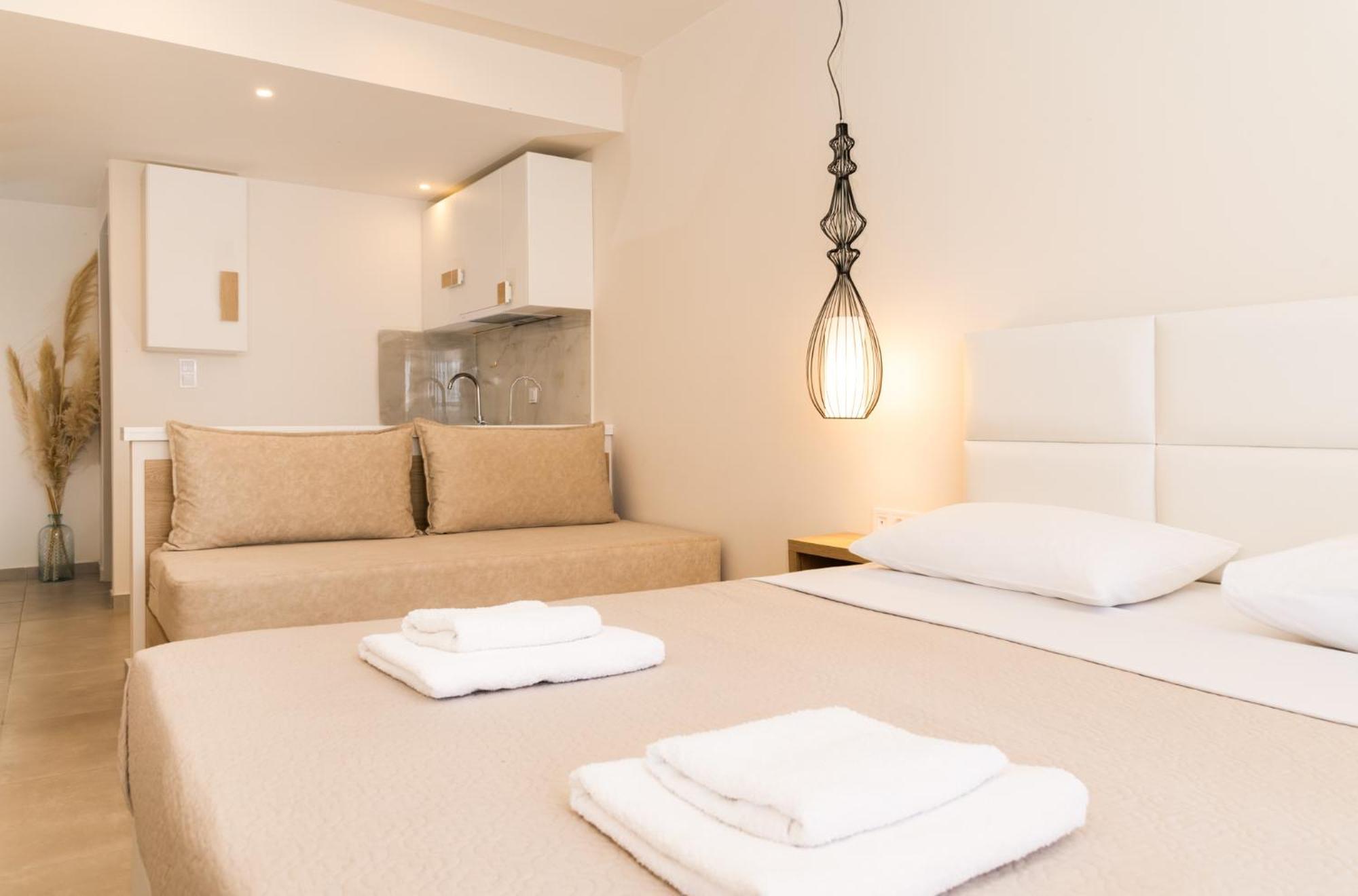 Mystery Suites And Apartments Neoi Poroi Extérieur photo