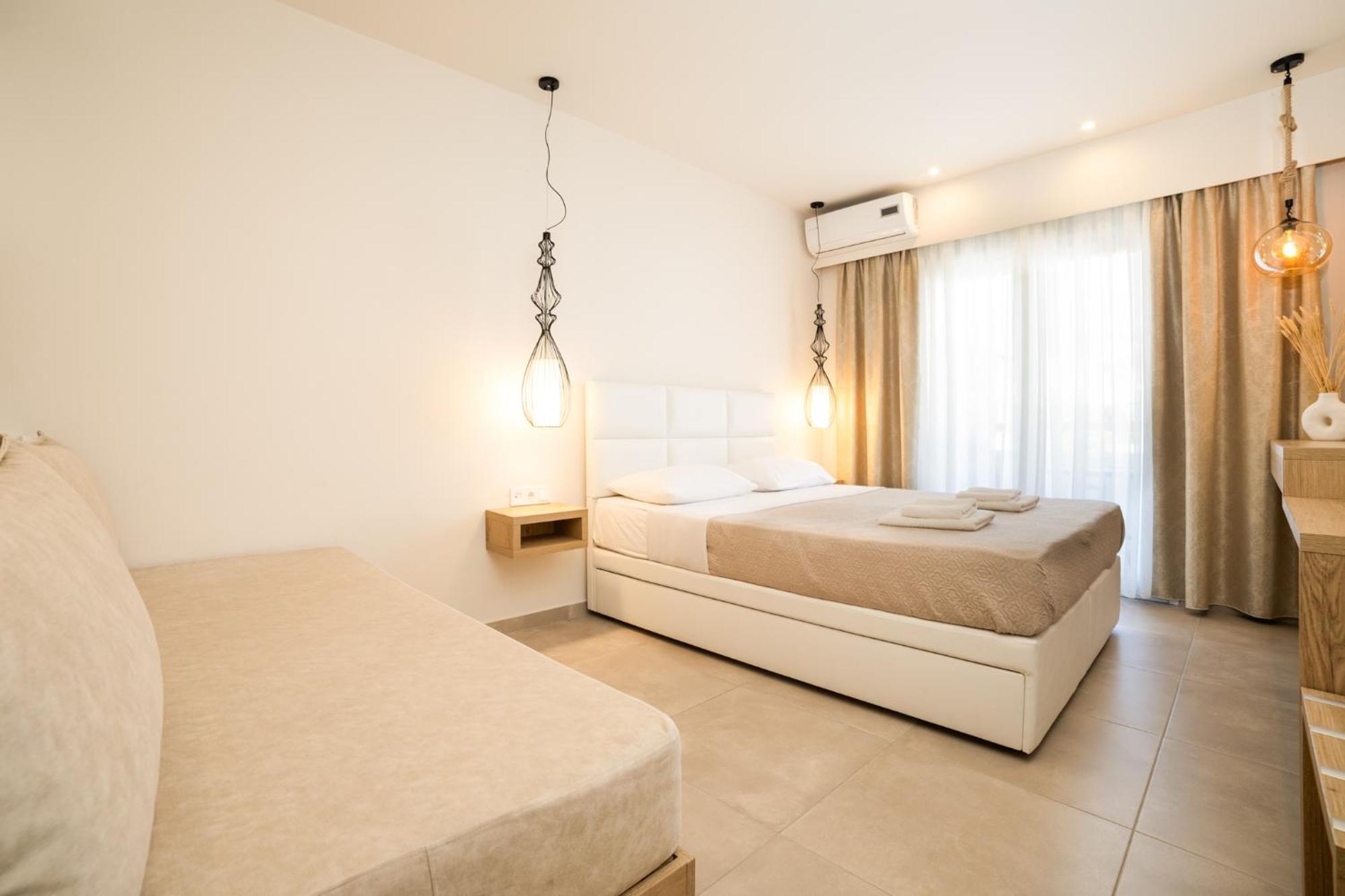 Mystery Suites And Apartments Neoi Poroi Extérieur photo